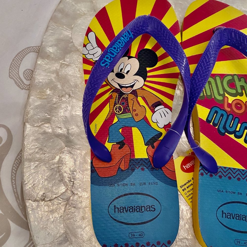Havaianas Disney Mickey Mouse Special 90th Anniversary Edition Flip Flops NWT - Picture 2 of 6